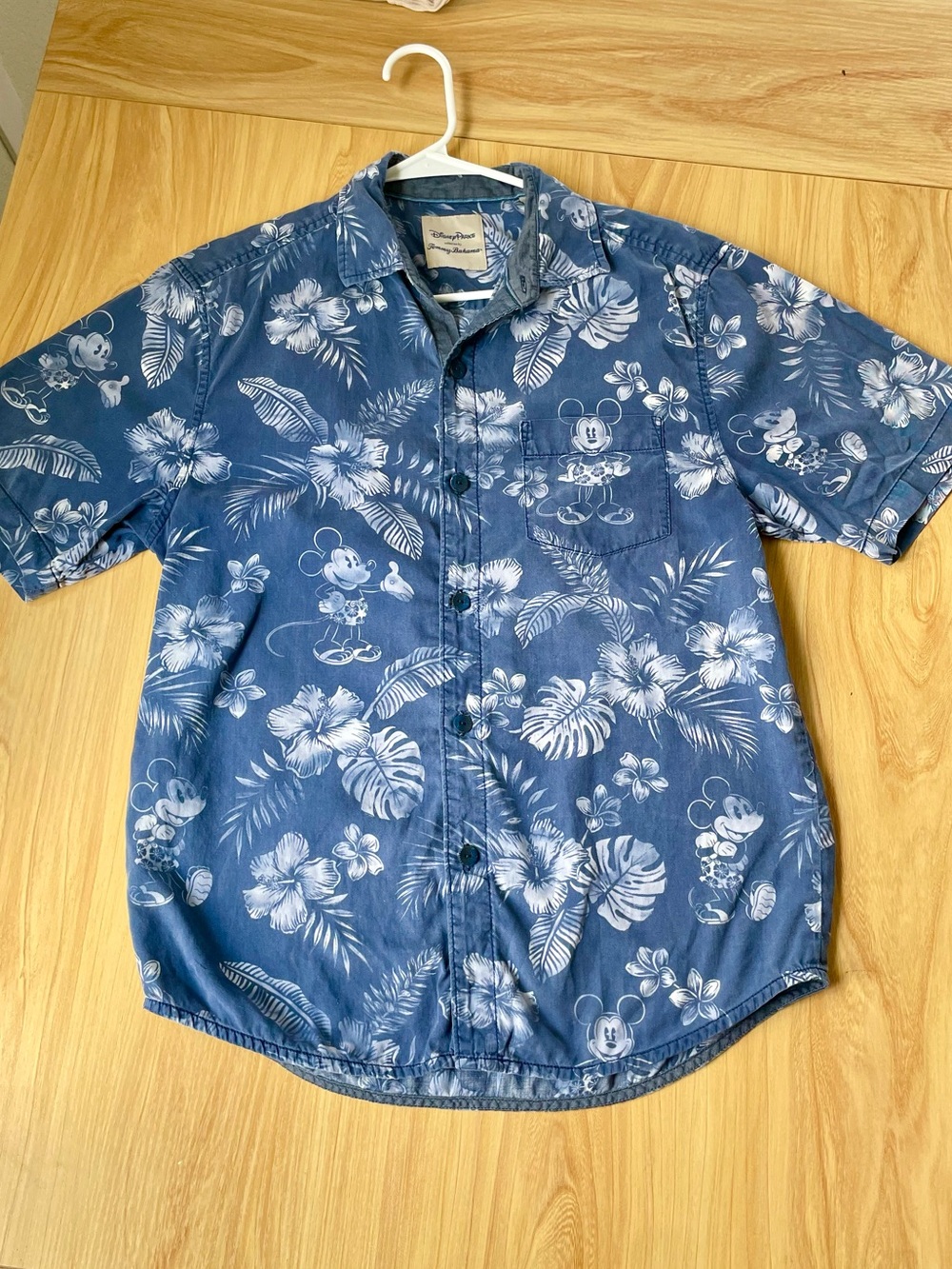 Disney Parks Tommy Bahama Aloha Mickey button up shirt